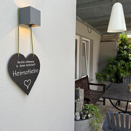 Schoene Ferienwohnung 2,5 Zimmer In Stadtnaehe Mit Eigenem Hofgarten Balingen Bagian luar foto