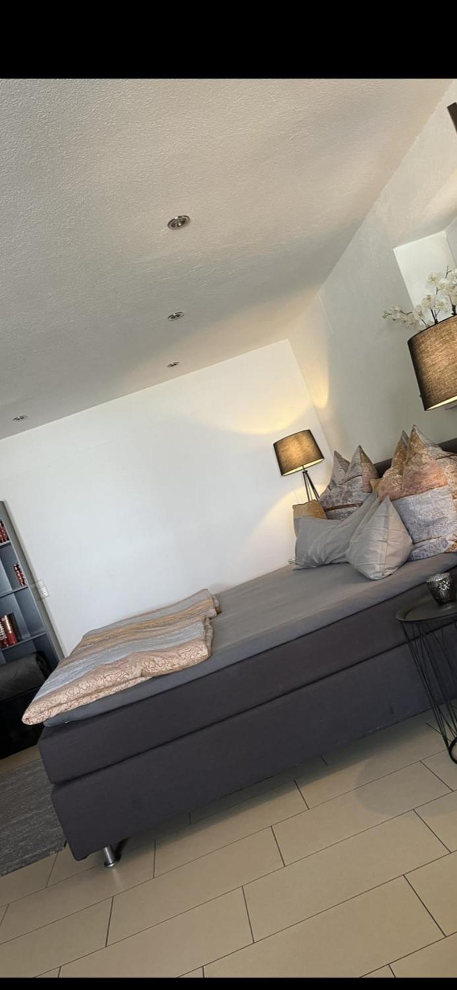 Schoene Ferienwohnung 2,5 Zimmer In Stadtnaehe Mit Eigenem Hofgarten Balingen Bagian luar foto