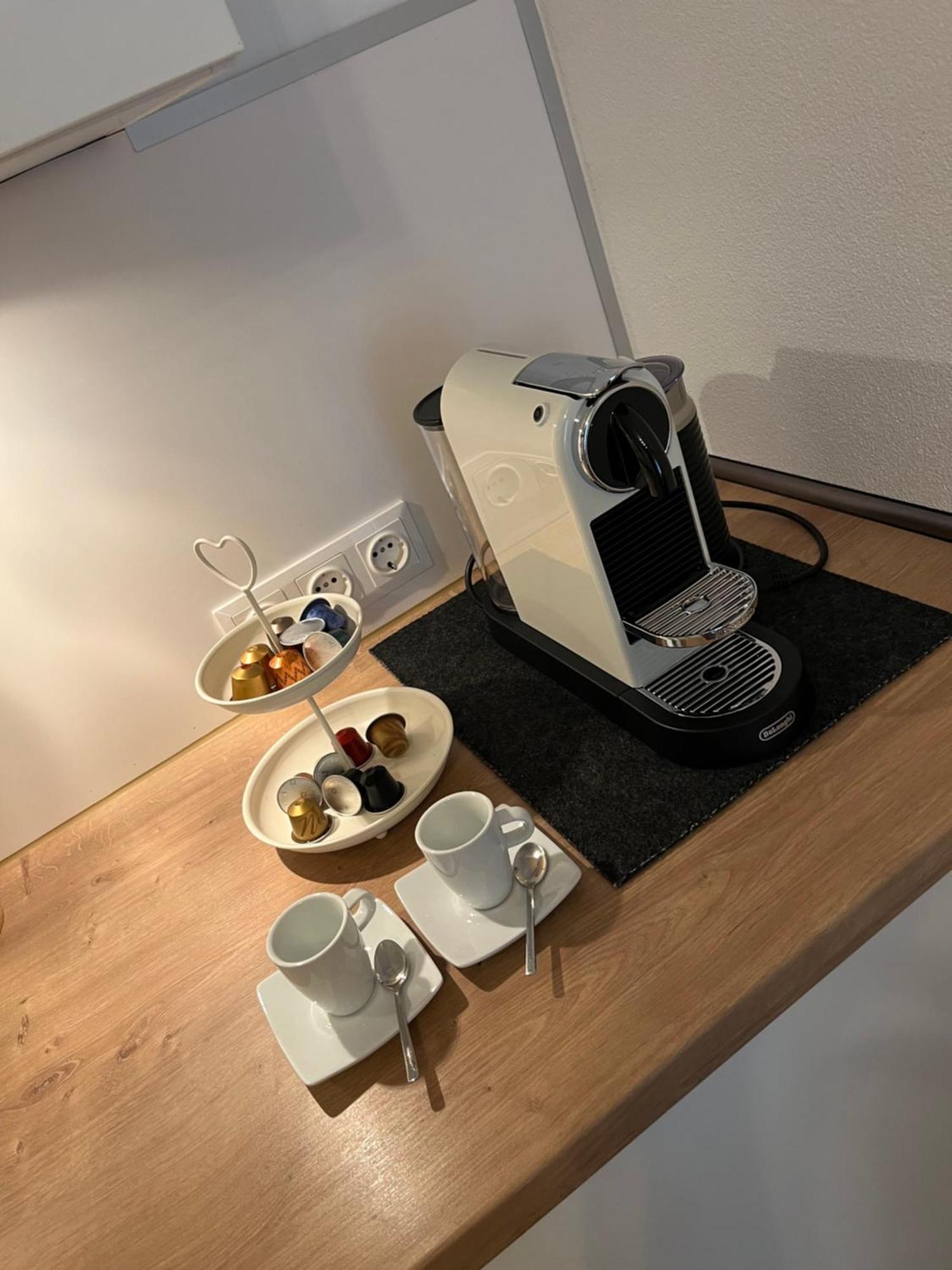 Schoene Ferienwohnung 2,5 Zimmer In Stadtnaehe Mit Eigenem Hofgarten Balingen Bagian luar foto